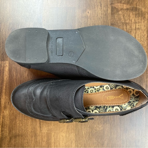 Black Double Buckle, Y.Not? Shoes - Picture 3 of 4